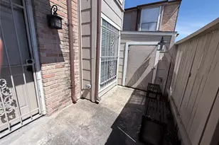 2110 Wilcrest Dr, Houston, TX 77042 - Photo 17