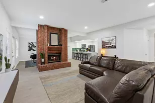 91 N Pathfinders Cir, The Woodlands, TX 77381 - Photo 5