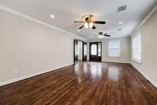 411 Lindale St, Houston, TX 77022 - Photo 3