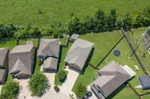 9402 Savannah Holly Dr, Houston, TX 77075 - Photo 3