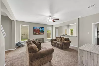 9402 Savannah Holly Drive, Houston, TX 77075 - Photo 5