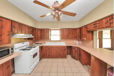 1007 Sundown Meadows Street, Crosby, TX 77532 - Photo 9