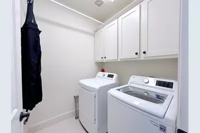 939 Queen Annes Road, Houston, TX 77024 - Photo 25