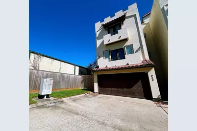 939 Queen Annes Road, Houston, TX 77024 - Photo 3