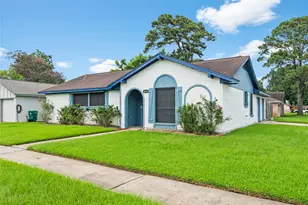 1431 Epsilon St, Pasadena, TX 77504 - Photo 3