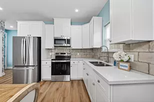 307 Neyland St, Houston, TX 77022 - Photo 5