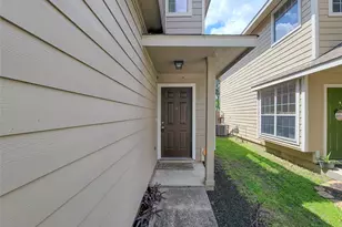 3014 Loganberry Park Ln, Houston, TX 77014 - Photo 3