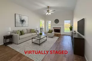 64 Tangerine Ct, Lake Jackson, TX 77566 - Photo 3