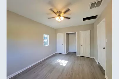 4909 Holloway Drive, Houston, TX 77048 - Photo 13