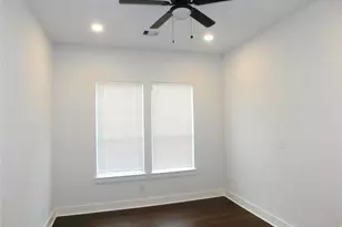 7002 S Hall St, Houston, TX 77028 - Photo 9