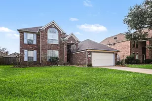 54 Parsley Ct, Lake Jackson, TX 77566 - Photo 1