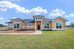 8131 Brinkmeyer Rd, Needville, TX 77461 - Photo 1