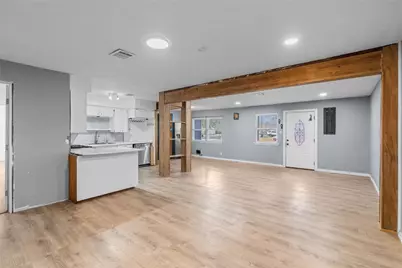 302 County Park Drive, League City, TX 77573 - Photo 5