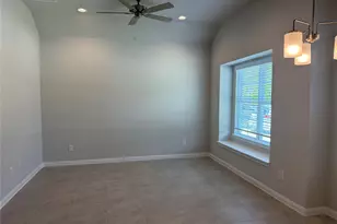 11893 E Gate Dr, Willis, TX 77318 - Photo 5