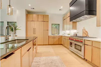 5409 Chevy Chase #B, Houston, TX 77056 - Photo 9