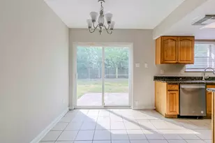 15406 Markwood Ct, Houston, TX 77053 - Photo 11