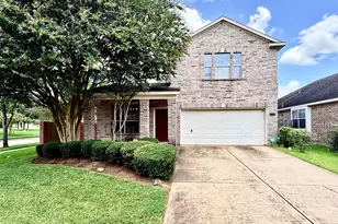 12315 Gentlebrook Dr, Pearland, TX 77584 - Photo 1