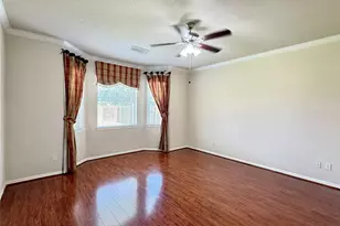 12315 Gentlebrook Dr, Pearland, TX 77584 - Photo 11