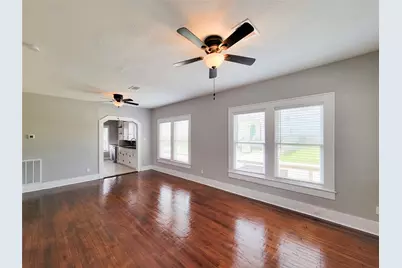 802 E 39th, Houston, TX 77022 - Photo 13