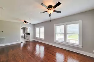 802 E 39th, Houston, TX 77022 - Photo 13