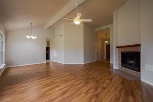 3007 Cloverdale, League City, TX 77573 - Photo 3