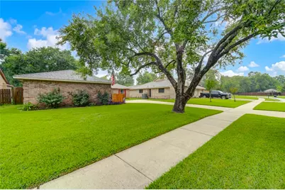 17559 S Compass Rose Circle Circle, Crosby, TX 77532 - Photo 39
