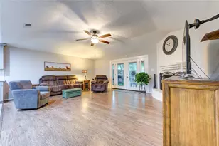17559 S Compass Rose Circle Circle, Crosby, TX 77532 - Photo 15