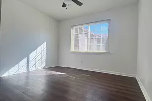 2744 Briarhurst Dr, Houston, TX 77057 - Photo 9