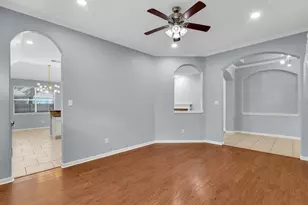 7 Caelin Ct, The Woodlands, TX 77382 - Photo 11