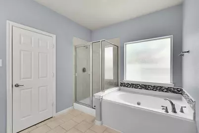 7 Caelin Court, The Woodlands, TX 77382 - Photo 31