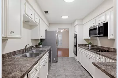 14121 Lost Meadow Lane, Houston, TX 77079 - Photo 21