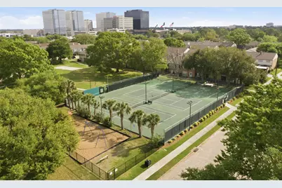 14121 Lost Meadow Lane, Houston, TX 77079 - Photo 41