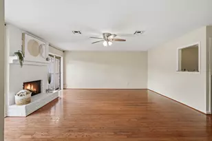 14121 Lost Meadow Ln, Houston, TX 77079 - Photo 17