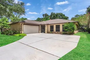 2819 Poplar Creek Ln, Pearland, TX 77584 - Photo 3