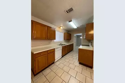 2126 Collingsfield Drive, Sugar Land, TX 77478 - Photo 9