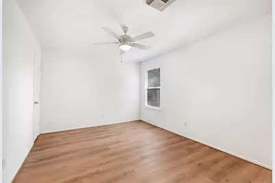 16774 Fallen Timbers Drive, Conroe, TX 77385 - Photo 11