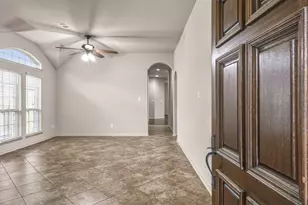 15919 Walnut Shores Dr, Houston, TX 77044 - Photo 5