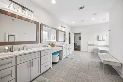 638 Heights Boulevard, Houston, TX 77007 - Photo 23