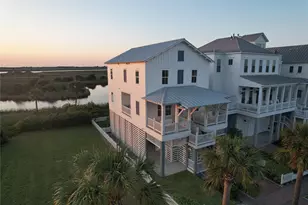 1510 Beachtown Dr, Galveston, TX 77550 - Photo 1