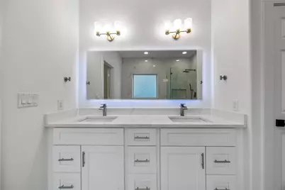 1121 Austin Street, Rosenberg, TX 77471 - Photo 29