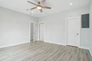 2115 Seahorse Ln, Port Bolivar, TX 77650 - Photo 13