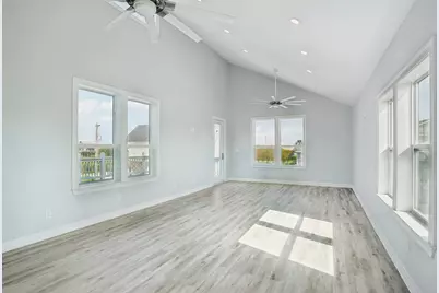 2115 Seahorse Lane, Port Bolivar, TX 77650 - Photo 9