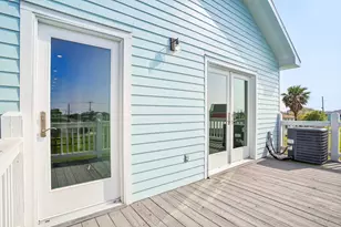 2115 Seahorse Ln, Port Bolivar, TX 77650 - Photo 31