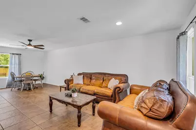 16718 Warbler Drive, Conroe, TX 77385 - Photo 5