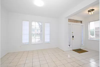 9338 Corner Oaks Lane, Houston, TX 77036 - Photo 13