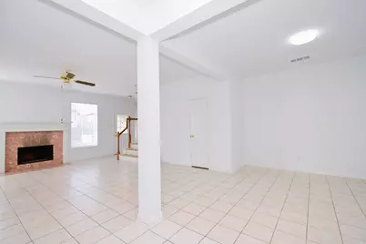 9338 Corner Oaks Lane, Houston, TX 77036 - Photo 11