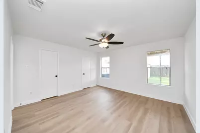 1911 Wildwood Ridge Drive, Missouri City, TX 77489 - Photo 19