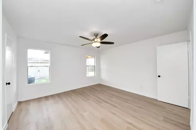 1911 Wildwood Ridge Drive, Missouri City, TX 77489 - Photo 25