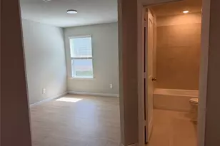 1005 Legrand St, Brenham, TX 77833 - Photo 5