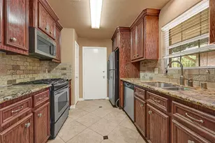 7323 Log View Dr, Houston, TX 77040 - Photo 15
